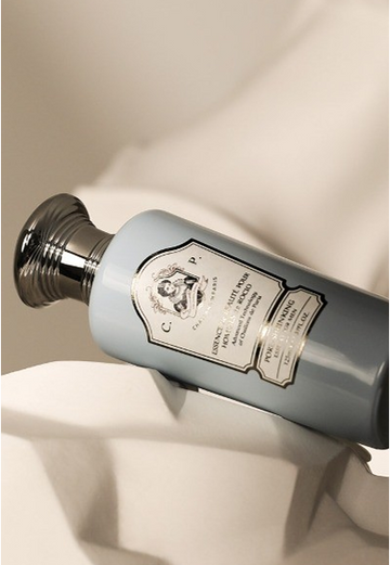 Essence De Beauté Pour Hommes De Rocio