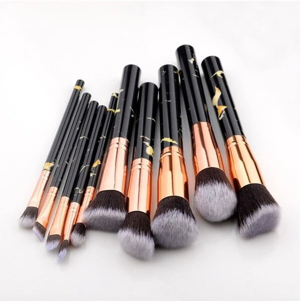 Multifunctional and multifunction make up brushes